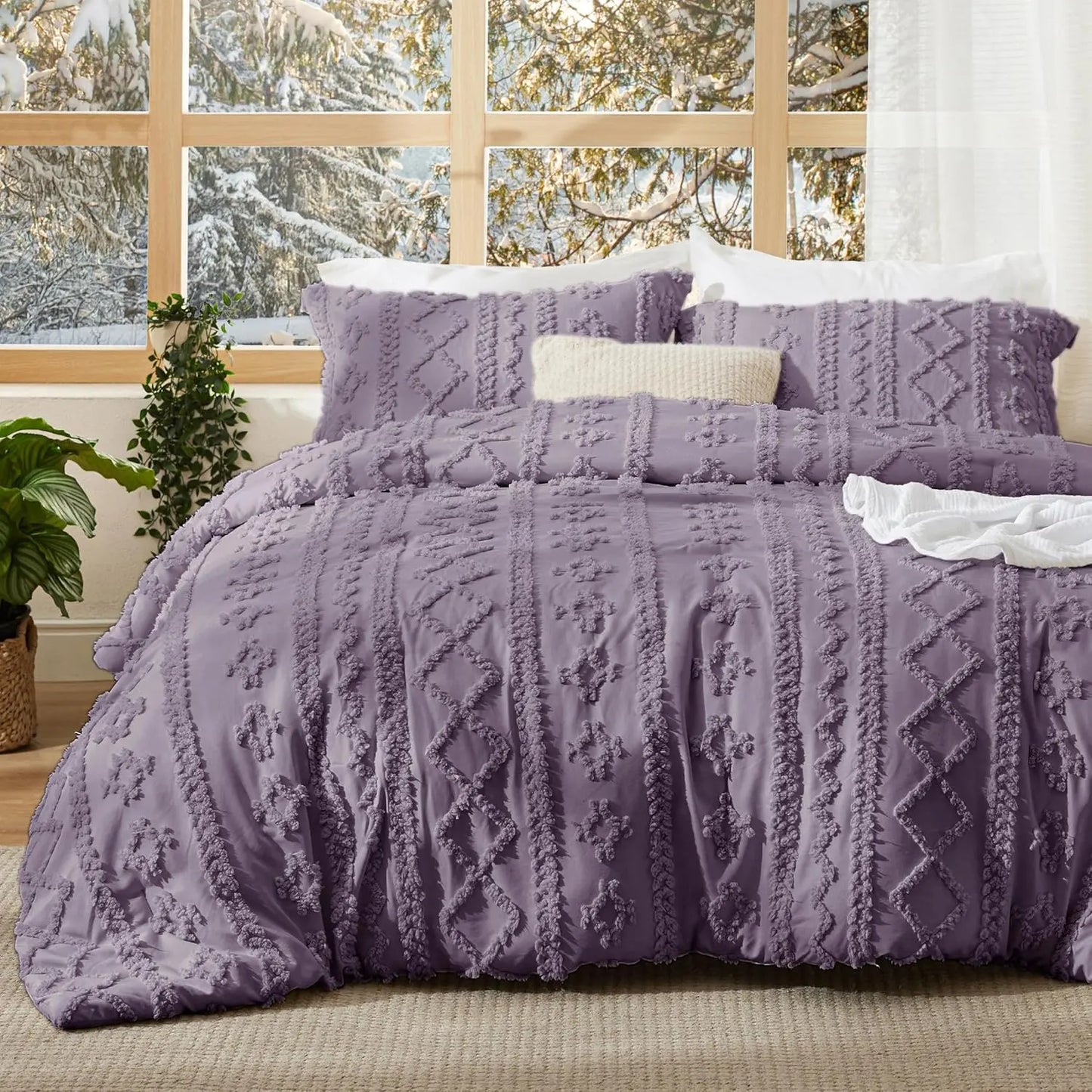 Bedsure Tufted Boho 3‑Piece Comforter Set, GentleSoft Embroidery Jacquard Oversized Farmhouse Shabby Chic Bedding for All Seasons