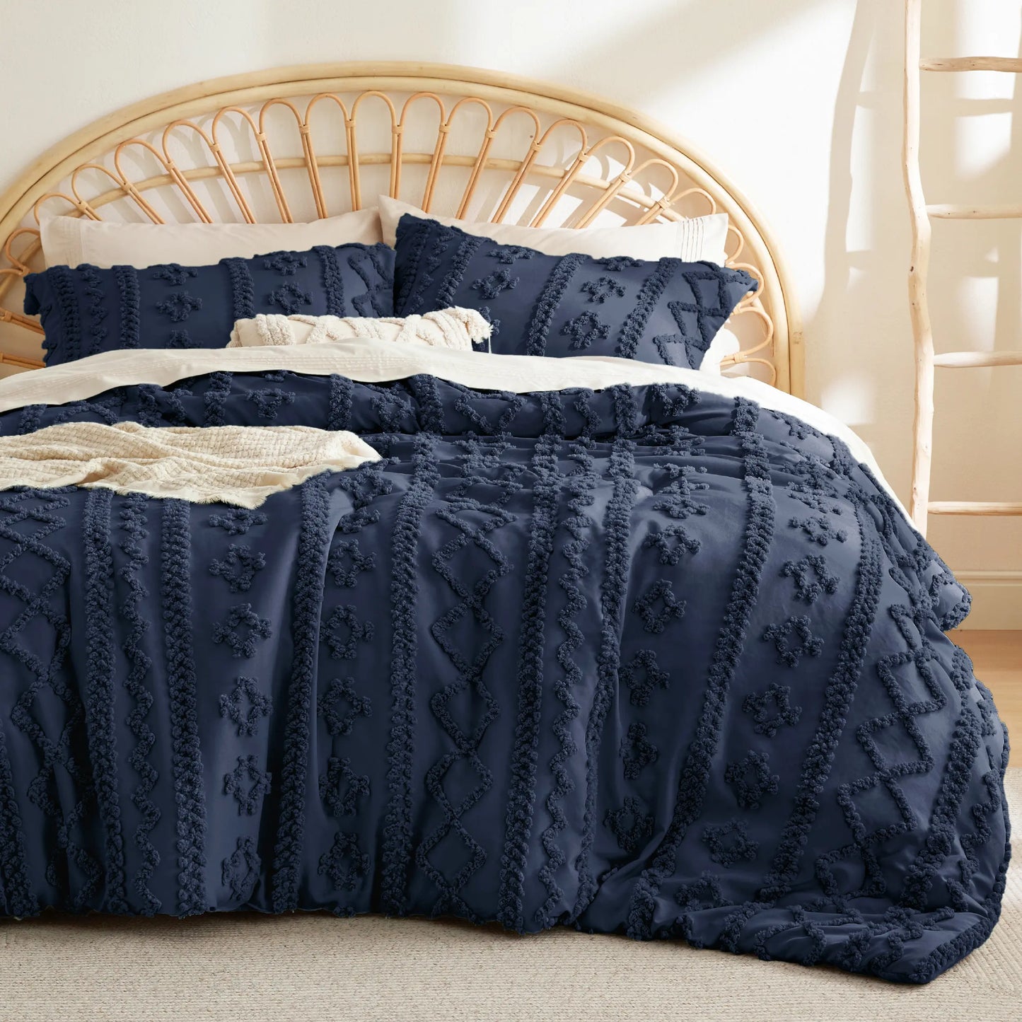 Bedsure Tufted Boho 3‑Piece Comforter Set, GentleSoft Embroidery Jacquard Oversized Farmhouse Shabby Chic Bedding for All Seasons
