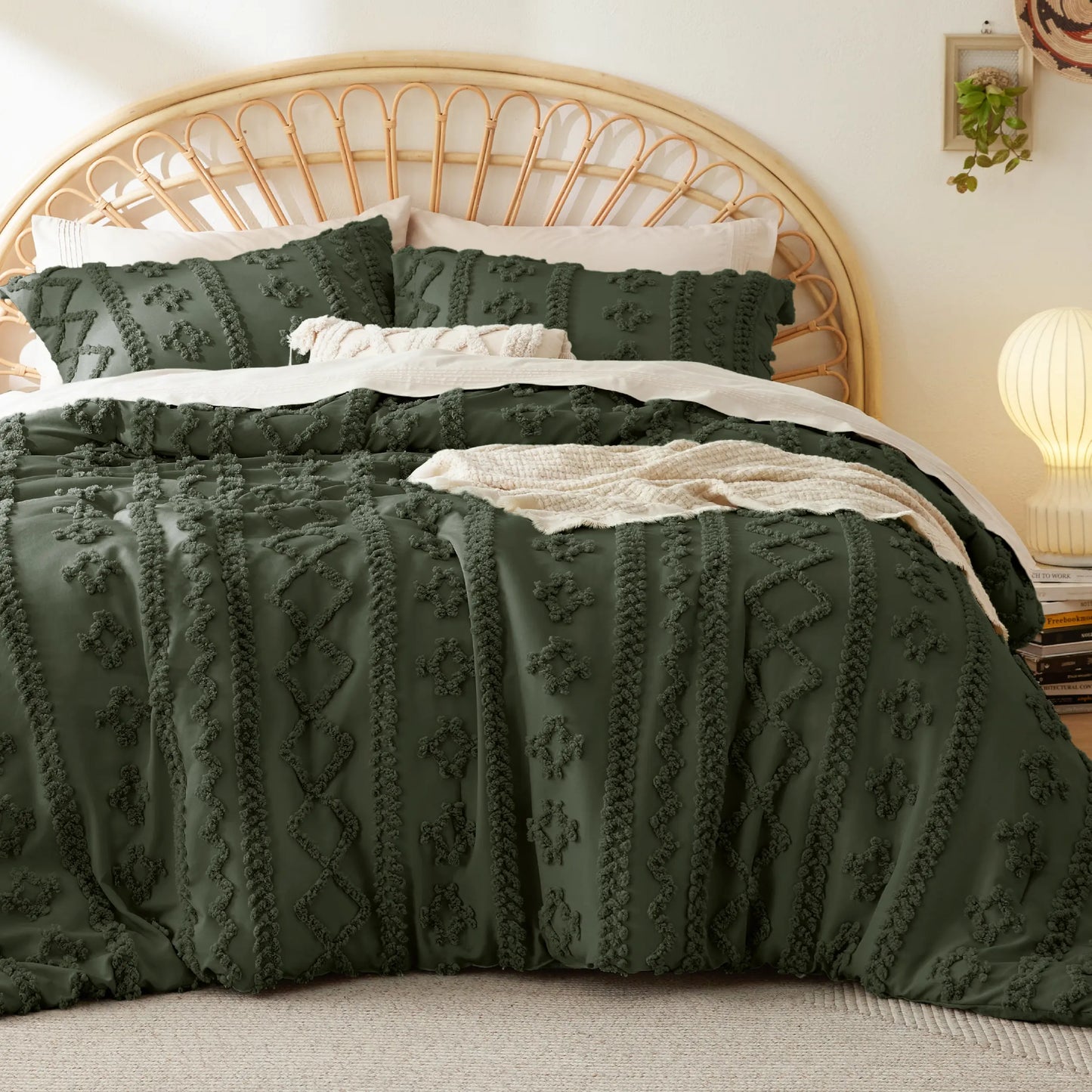 Bedsure Tufted Boho 3‑Piece Comforter Set, GentleSoft Embroidery Jacquard Oversized Farmhouse Shabby Chic Bedding for All Seasons