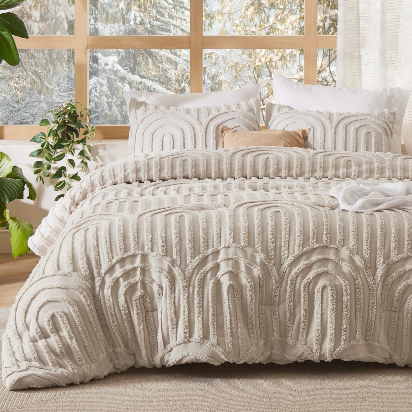Bedsure Tufted Boho 3‑Piece Comforter Set, GentleSoft Embroidery Jacquard Oversized Farmhouse Shabby Chic Bedding for All Seasons