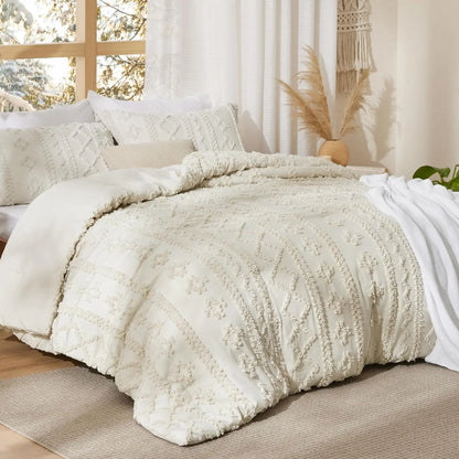 Bedsure Tufted Boho 3‑Piece Comforter Set, GentleSoft Embroidery Jacquard Oversized Farmhouse Shabby Chic Bedding for All Seasons